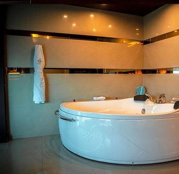 Ginebra Hotel Lima