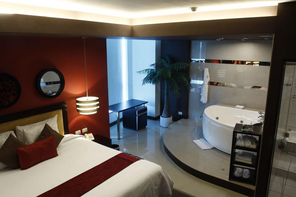 Ginebra Hotel