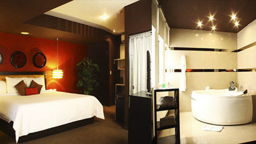 Ginebra Hotel Lima