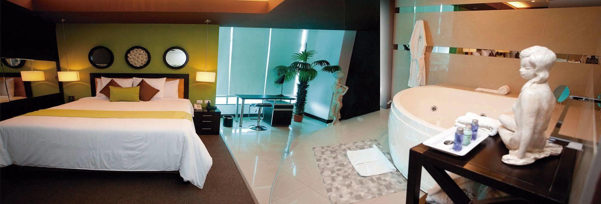 Ginebra Hotel