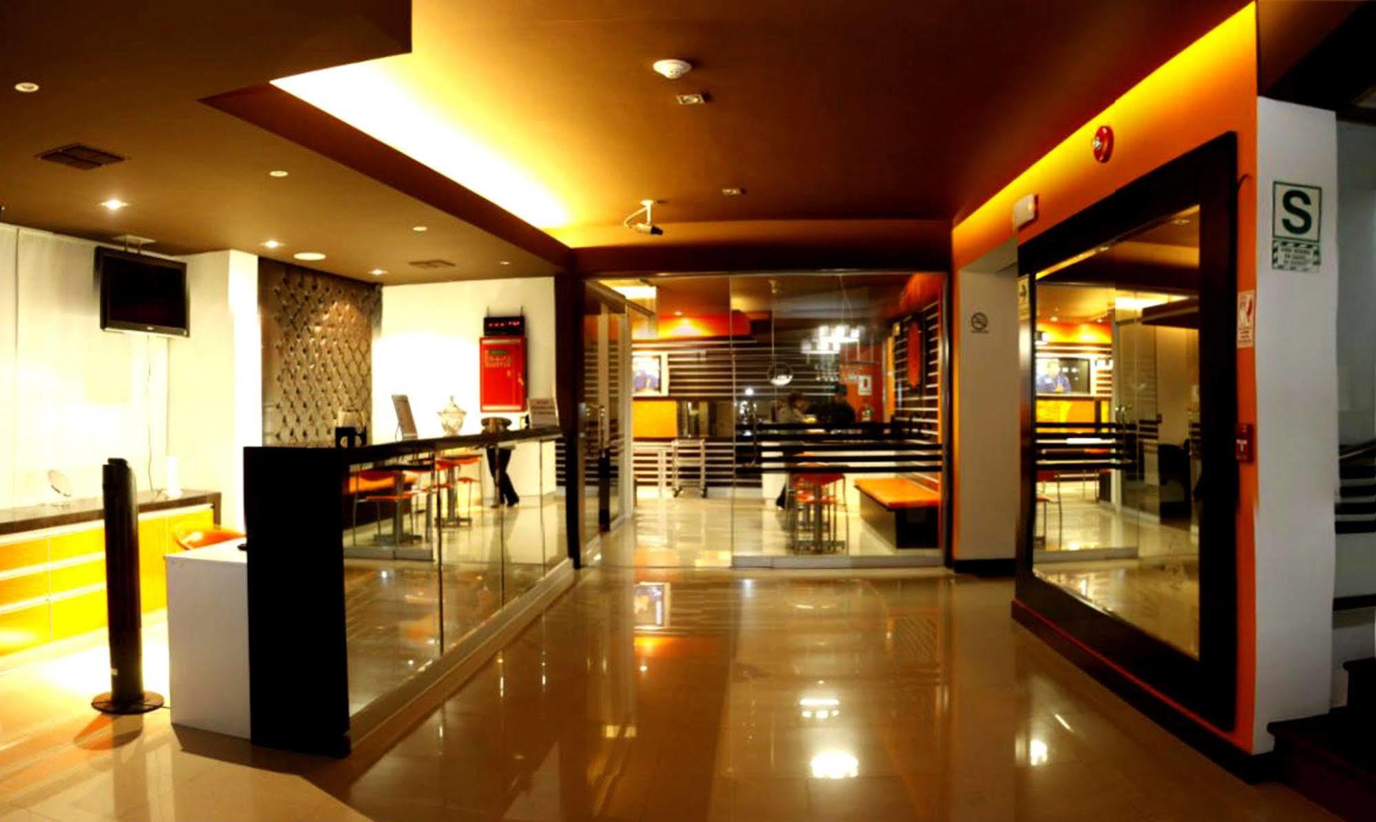Ginebra Hotel 3*